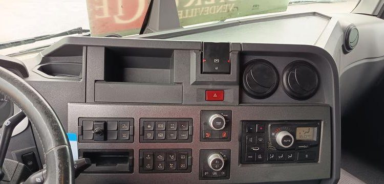 RENAULT T 480 DTI 13 EQUIPE HYDRAULIQUE PTRA : 44 TONNES – DIESEL – 776591 KMS – AN 2019 GRIS FH-639-TE