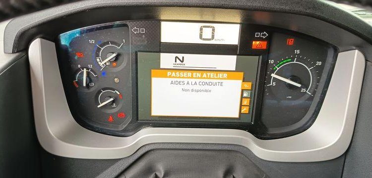 RENAULT T 480 DTI 13 EQUIPE HYDRAULIQUE PTRA : 44 TONNES – DIESEL – 776591 KMS – AN 2019 GRIS FH-639-TE