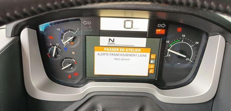 RENAULT T 480 DTI 13 EQUIPE HYDRAULIQUE PTRA : 44 TONNES – DIESEL – 776591 KMS – AN 2019 GRIS FH-639-TE