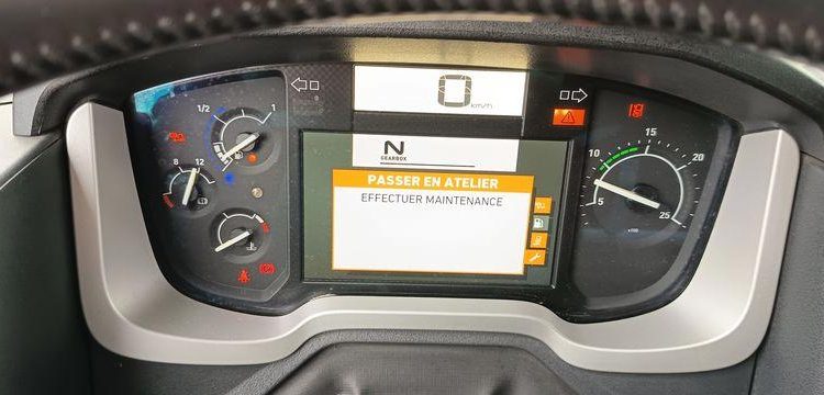 RENAULT T 480 DTI 13 EQUIPE HYDRAULIQUE PTRA : 44 TONNES – DIESEL – 776591 KMS – AN 2019 GRIS FH-639-TE