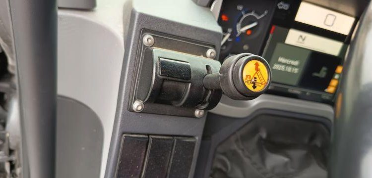 RENAULT T 480 DTI 13 EQUIPE HYDRAULIQUE PTRA : 44 TONNES – DIESEL – 776591 KMS – AN 2019 GRIS FH-639-TE