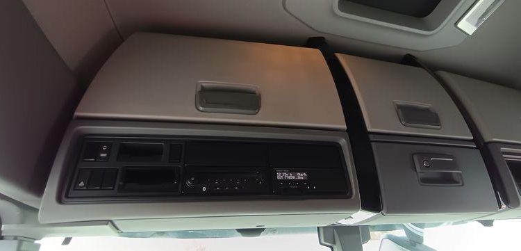 RENAULT T 480 DTI 13 EQUIPE HYDRAULIQUE PTRA : 44 TONNES – DIESEL – 776591 KMS – AN 2019 GRIS FH-639-TE