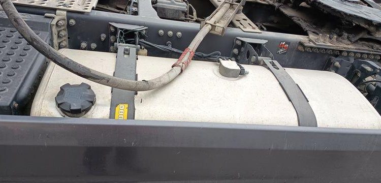 RENAULT T 480 DTI 13 EQUIPE HYDRAULIQUE PTRA : 44 TONNES – DIESEL – 776591 KMS – AN 2019 GRIS FH-639-TE