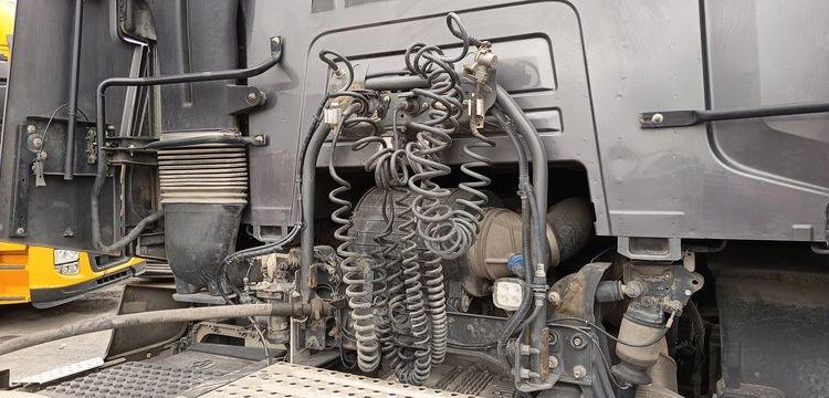 RENAULT T 480 DTI 13 EQUIPE HYDRAULIQUE PTRA : 44 TONNES – DIESEL – 776591 KMS – AN 2019 GRIS FH-639-TE