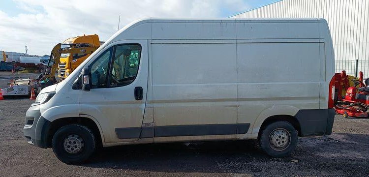 PEUGEOT III BOXER III PHASE 3 FOURGON 335 L3H2 2.0 BLUEHDi 16V  S&S 163 CV – DIESEL BLANC FJ-138-BA