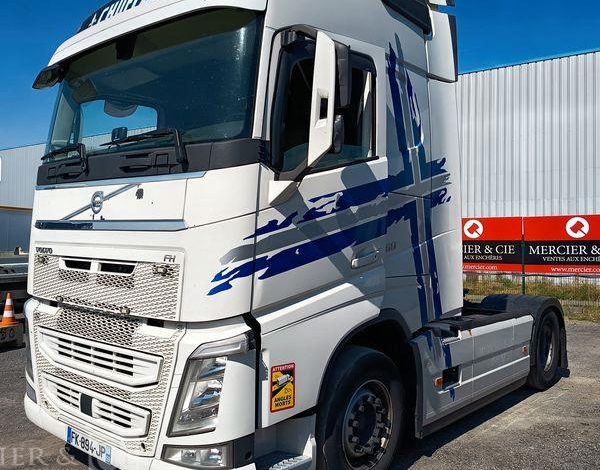 VOLVO FH 460 PTRA 44 TONNES – DIESEL – 976779 KMS – ANNEE 2019 BLANC FK-894-JP