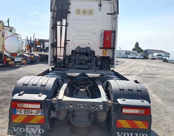 VOLVO FH 460 PTRA 44 TONNES – DIESEL – 976779 KMS – ANNEE 2019 BLANC FK-894-JP