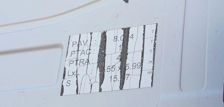 VOLVO FH 460 PTRA 44 TONNES – DIESEL – 976779 KMS – ANNEE 2019 BLANC FK-894-JP