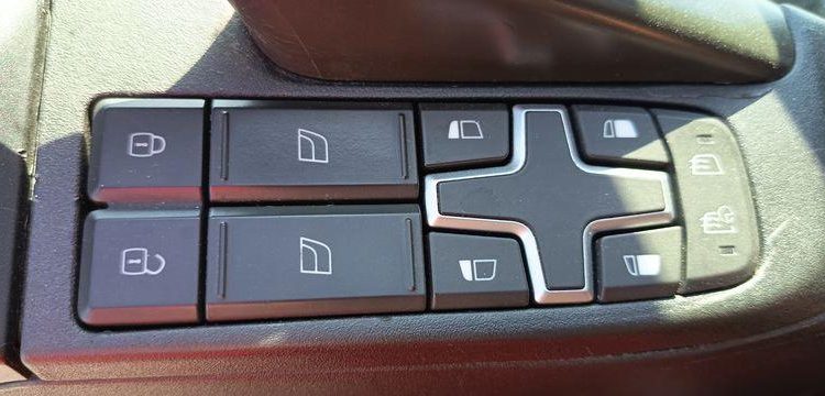 VOLVO FH 460 PTRA 44 TONNES – DIESEL – 976779 KMS – ANNEE 2019 BLANC FK-894-JP