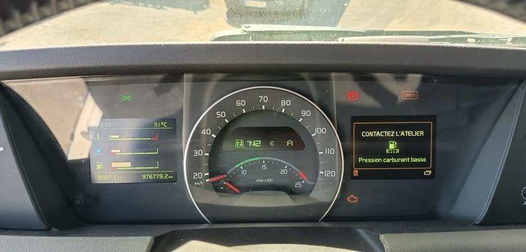 VOLVO FH 460 PTRA 44 TONNES – DIESEL – 976779 KMS – ANNEE 2019 BLANC FK-894-JP