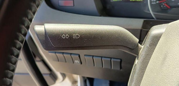 VOLVO FH 460 PTRA 44 TONNES – DIESEL – 976779 KMS – ANNEE 2019 BLANC FK-894-JP