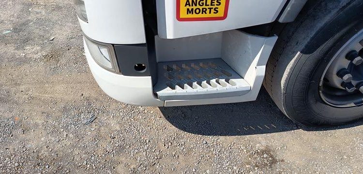 VOLVO FH 460 PTRA 44 TONNES – DIESEL – 976779 KMS – ANNEE 2019 BLANC FK-894-JP