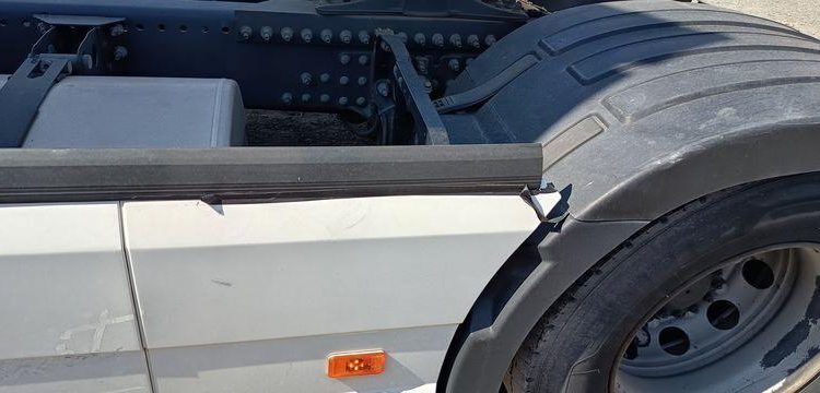 VOLVO FH 460 PTRA 44 TONNES – DIESEL – 976779 KMS – ANNEE 2019 BLANC FK-894-JP