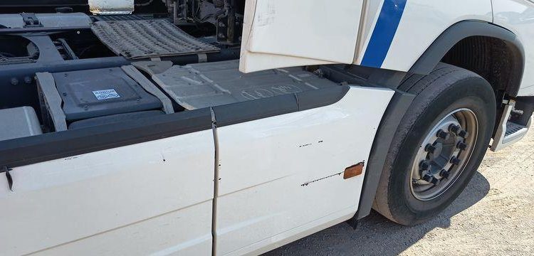 VOLVO FH 460 PTRA 44 TONNES – DIESEL – 976779 KMS – ANNEE 2019 BLANC FK-894-JP