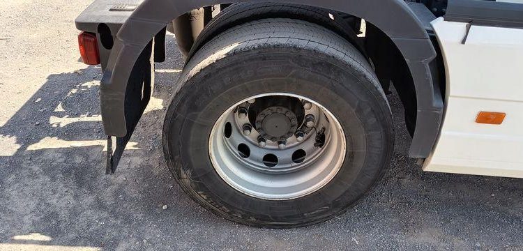 VOLVO FH 460 PTRA 44 TONNES – DIESEL – 976779 KMS – ANNEE 2019 BLANC FK-894-JP