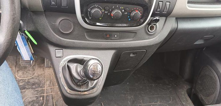 RENAULT TRAFIC AVEC NACELLE  FN-131-ML