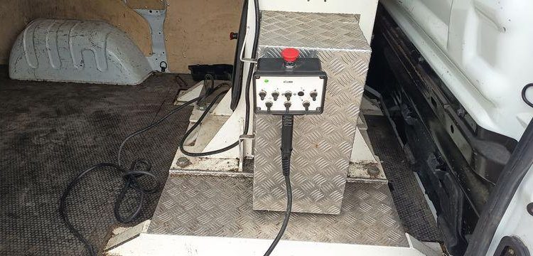 RENAULT TRAFIC AVEC NACELLE  FN-131-ML