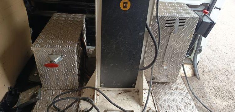 RENAULT TRAFIC AVEC NACELLE  FN-131-ML