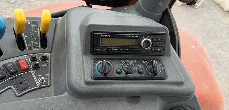 KUBOTA TRACTEUR M7152 – DIESEL –  6165 HEURES – ANNEE 2020  FP-596-EW