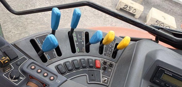 KUBOTA TRACTEUR M7152 – DIESEL –  6165 HEURES – ANNEE 2020  FP-596-EW