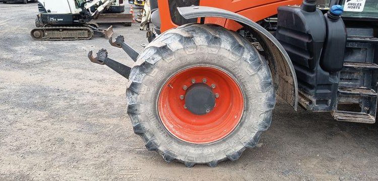 KUBOTA TRACTEUR M7152 – DIESEL –  6165 HEURES – ANNEE 2020  FP-596-EW