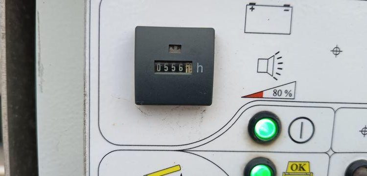 IVECO DAILY 35S14 AVEC NACELLE 141TLE – 12 M – 556 HEURES – 96199 KMS – ANNEE 2020 BLANC FT-458-RV