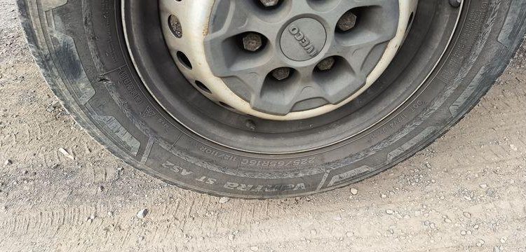 IVECO DAILY 35S14 AVEC NACELLE 141TLE – 12 M – 556 HEURES – 96199 KMS – ANNEE 2020 BLANC FT-458-RV