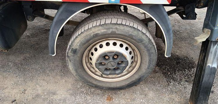 IVECO DAILY 35S14 AVEC NACELLE 141TLE – 12 M – 556 HEURES – 96199 KMS – ANNEE 2020 BLANC FT-458-RV