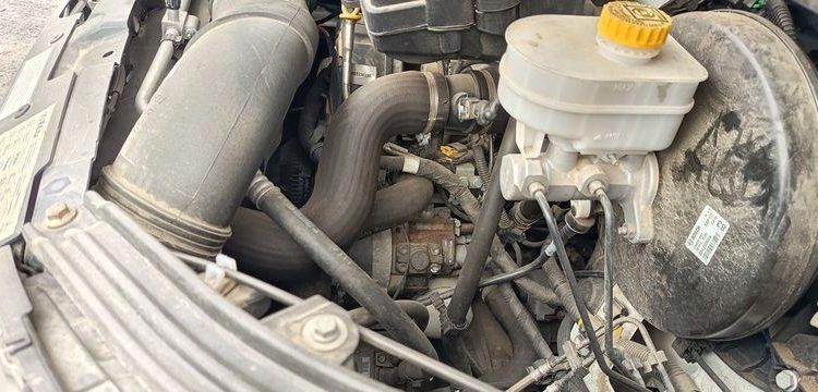 IVECO DAILY 35S14 AVEC NACELLE 141TLE – 12 M – 556 HEURES – 96199 KMS – ANNEE 2020 BLANC FT-458-RV