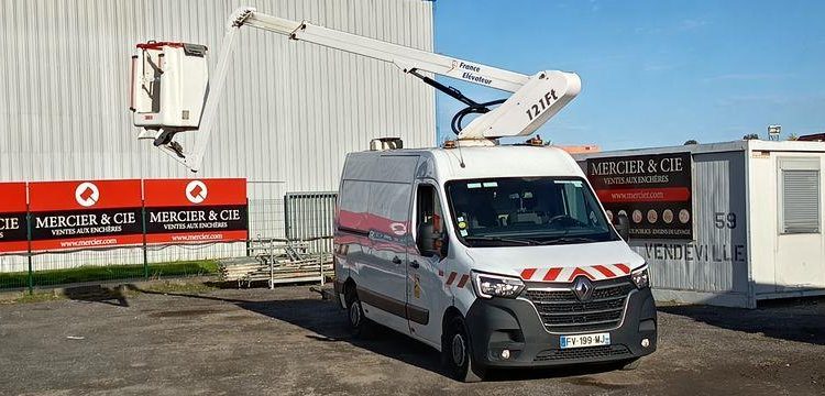 RENAULT MASTER L2H2 AVEC NACELLE FRANCE ELEVATEUR 121F – 10 M – 594 HEURES – ANNEE 2020 BLANC FV-199-MJ