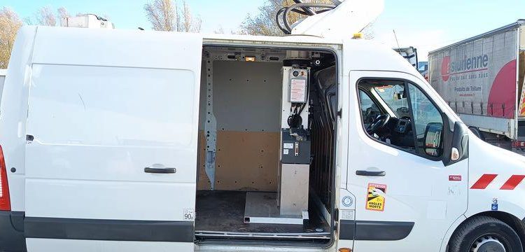 RENAULT MASTER L2H2 AVEC NACELLE FRANCE ELEVATEUR 121F – 10 M – 594 HEURES – ANNEE 2020 BLANC FV-199-MJ