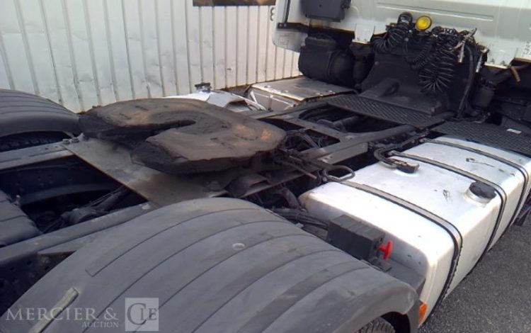 IVECO STRALIS 480E6 4X2 PTAC 19T BLANC FV-589-TF