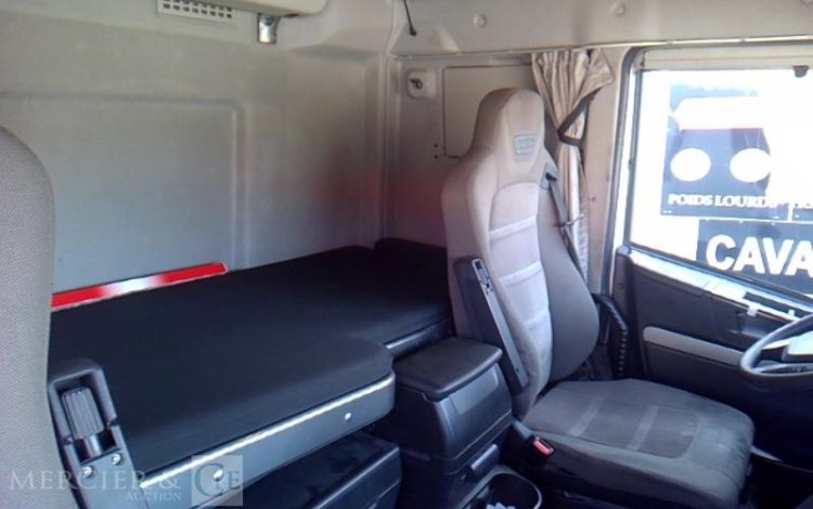 IVECO STRALIS 480E6 4X2 PTAC 19T BLANC FV-589-TF