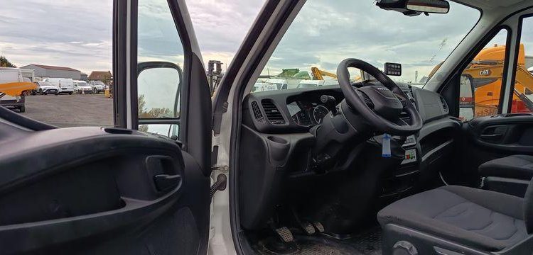 IVECO DAILY 35S14 AVEC NACELLE 141TLE – 12 M – DIESEL – 220 HEURES – ANNEE 2020 BLANC FV-823-CY