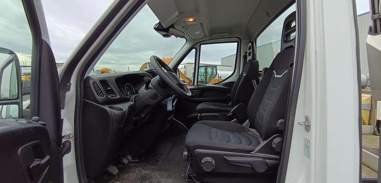 IVECO DAILY 35S14 AVEC NACELLE 141TLE – 12 M – DIESEL – 220 HEURES – ANNEE 2020 BLANC FV-823-CY