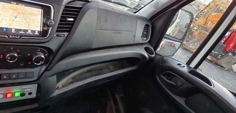 IVECO DAILY 35S14H AVEC NACELLE FRANCE ELEVATEUR 141 TLE – 12M – 344 HEURES- AN 2020 BLANC FW-805-AX