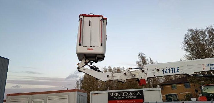 IVECO DAILY 35S14H AVEC NACELLE FRANCE ELEVATEUR 141 TLE – 12M – 344 HEURES- AN 2020 BLANC FW-805-AX