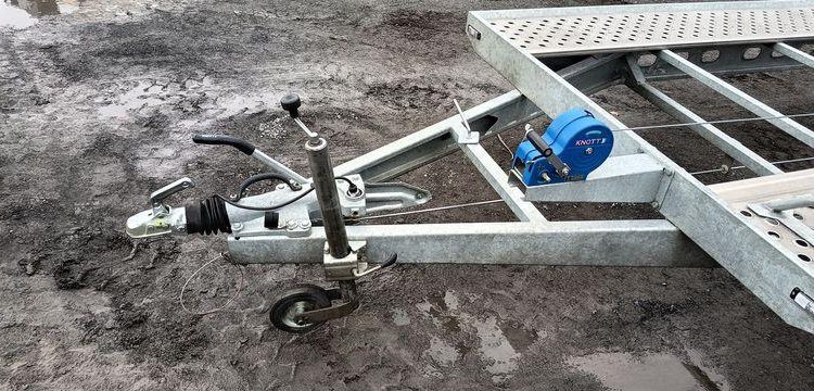 PHOENIX REMORQUE PORTE VOITURE 3 ESSIEUX – PTAC : 3,5 TONNES –  GN-860-AG