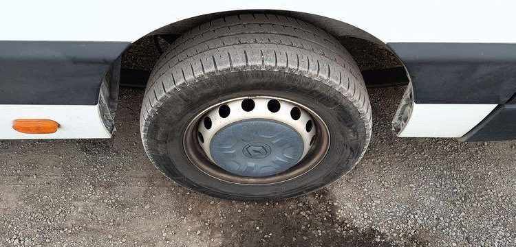 RENAULT MASTER AVEC NACELLE KLUBB KL32 / 10 M -DIESEL – 271 HEURES – 29791 KMS – AN 2016 BLANC GC-197-VK