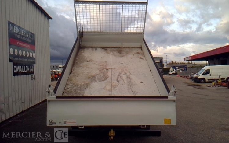 MERCEDES SPRINTER 519 CDI BENNE SIMPLE CABINE COFFRE BLANC GC-325-FG