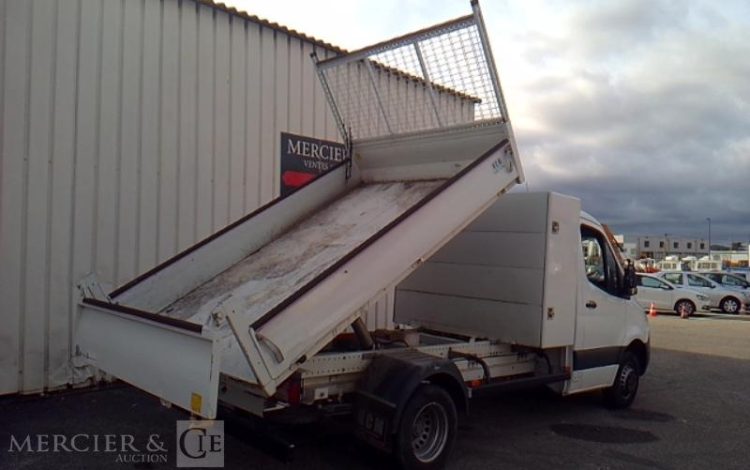MERCEDES SPRINTER 519 CDI BENNE SIMPLE CABINE COFFRE BLANC GC-325-FG
