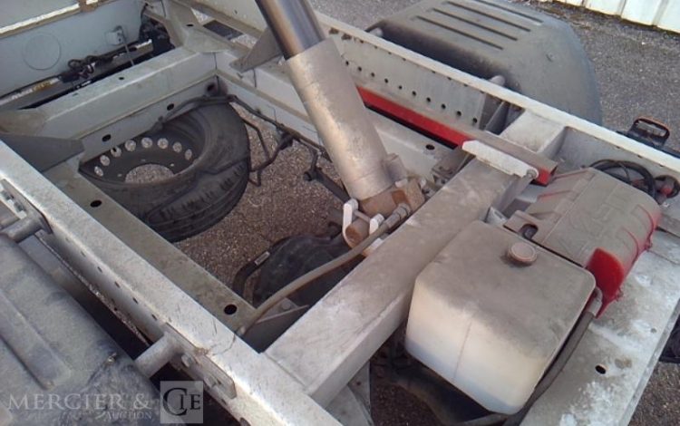 MERCEDES SPRINTER 519 CDI BENNE SIMPLE CABINE COFFRE BLANC GC-325-FG