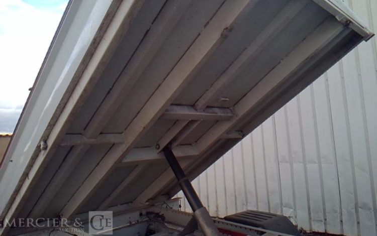 MERCEDES SPRINTER 519 CDI BENNE SIMPLE CABINE COFFRE BLANC GC-325-FG