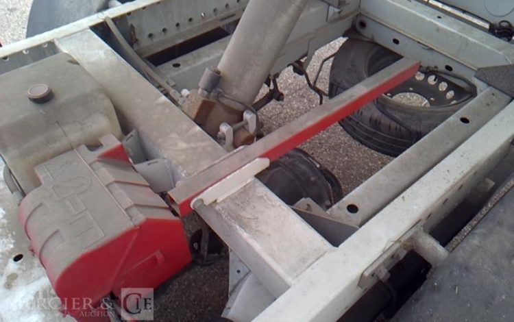 MERCEDES SPRINTER 519 CDI BENNE SIMPLE CABINE COFFRE BLANC GC-325-FG