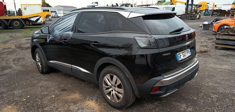 PEUGEOT 3008 STYLE SUV 1.5 BLUEHDi 131 CV / 96 KW – DIESEL – 196210 LMS – ANNEE 2022 NOIR GF-327-PV