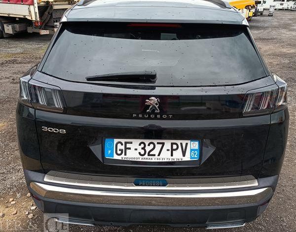 PEUGEOT 3008 STYLE SUV 1.5 BLUEHDi 131 CV / 96 KW – DIESEL – 196210 LMS – ANNEE 2022 NOIR GF-327-PV