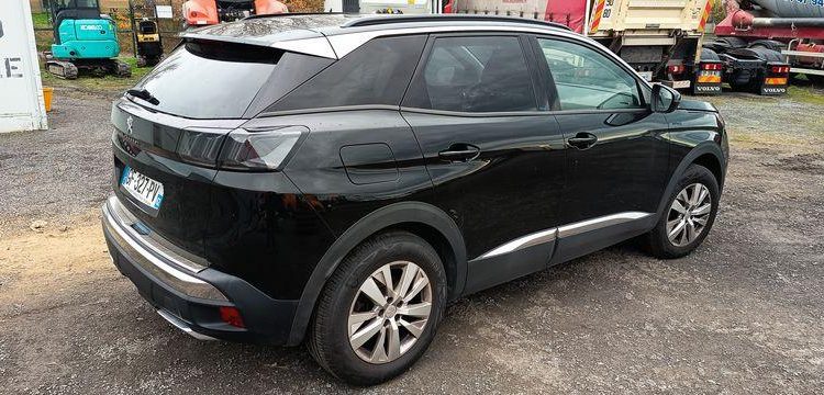 PEUGEOT 3008 STYLE SUV 1.5 BLUEHDi 131 CV / 96 KW – DIESEL – 196210 LMS – ANNEE 2022 NOIR GF-327-PV
