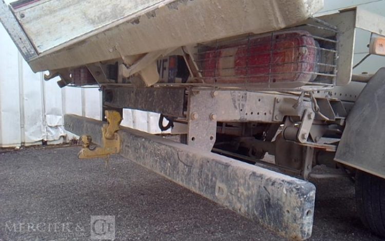 IVECO DAILY 35-160 BENNE SIMPLE CABINE COFFRE BLANC GG-784-VF