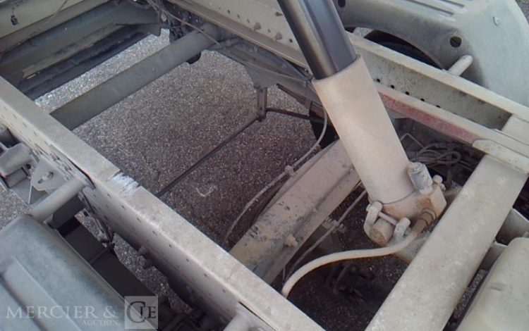 IVECO DAILY 35-160 BENNE SIMPLE CABINE COFFRE BLANC GG-784-VF