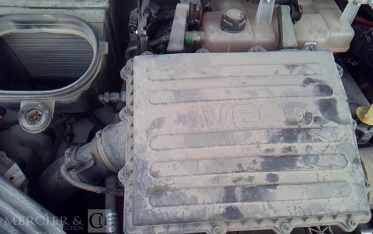 IVECO DAILY 35-160 BENNE SIMPLE CABINE COFFRE BLANC GG-784-VF